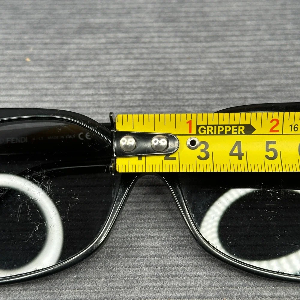Fendi FE40010U 01A Black Cat Eye Sunglasses Made in Italy Dark Grey Lenses
